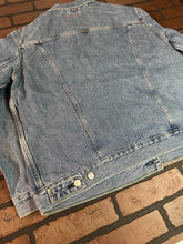 Load image into Gallery viewer, Levi’s Denim Jacket with Starry Interior