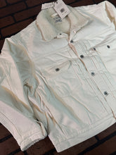 Load image into Gallery viewer, Levi&#39;s White Denim Jacket with Sherpa Interior