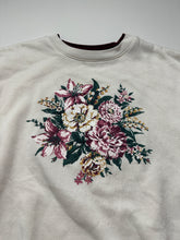 Load image into Gallery viewer, Vintage Flower Sweatshirt