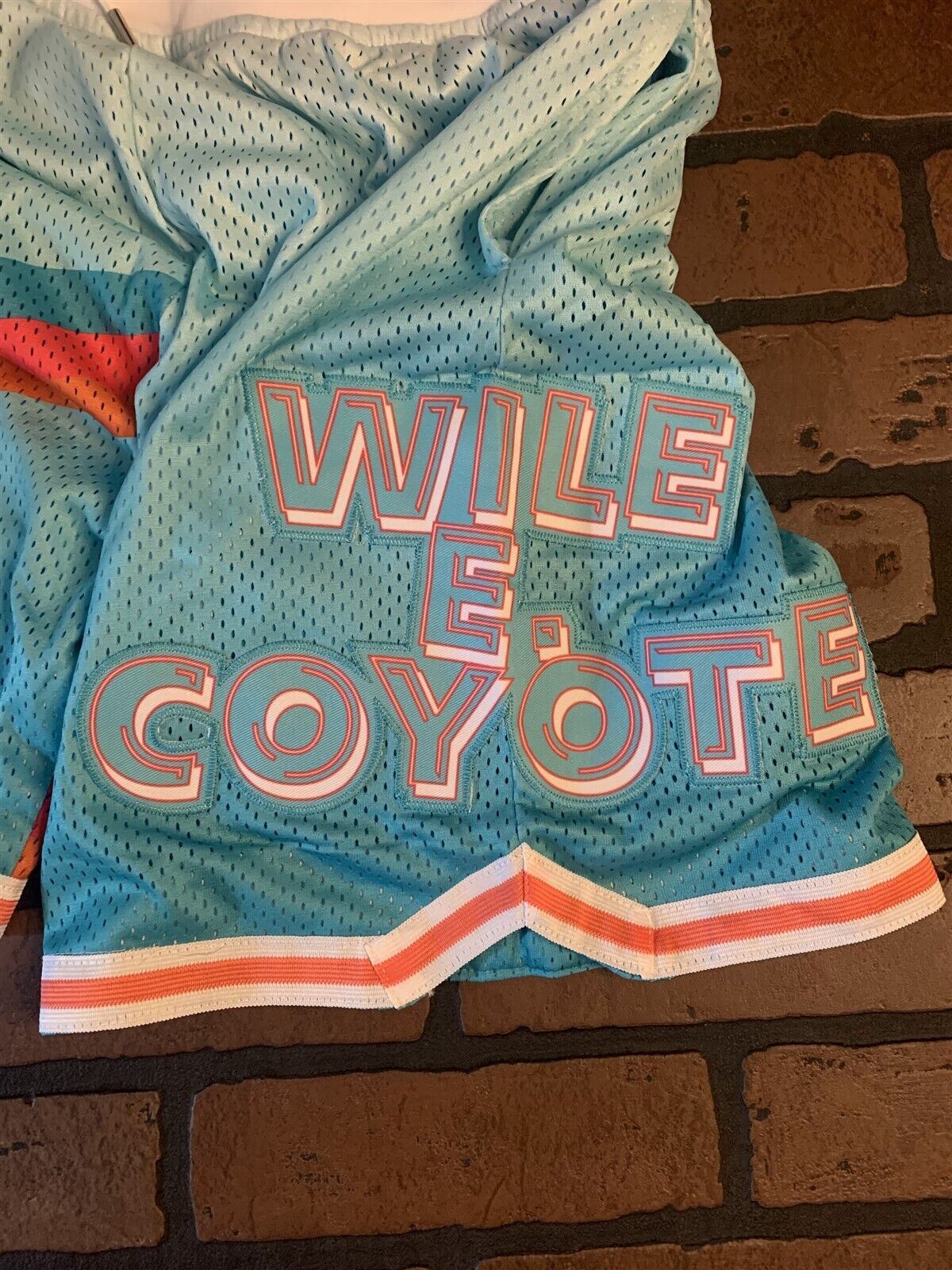 Wile E Coyote Headgear Classics Basketball Jersey~Not Worn~m XL M