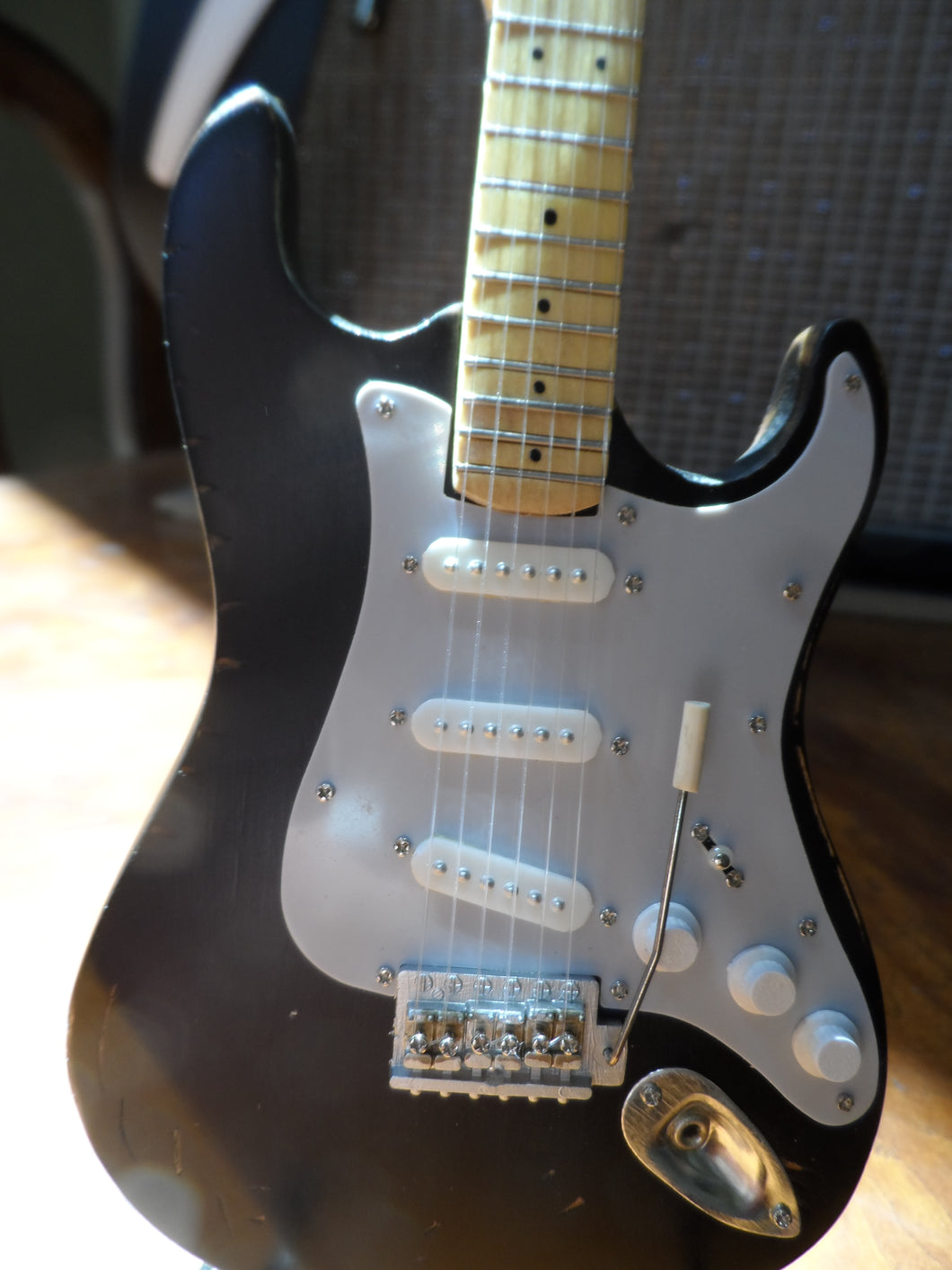 Fender Signature Vintage Black Strat 1:4 Scale Replica Guitar ~Axe Heaven~